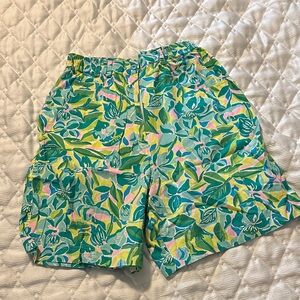 Lilly Pulitzer size 10  Leaf Print Shorts